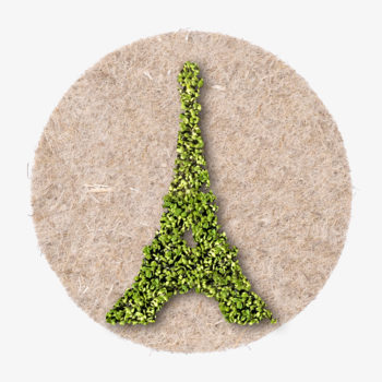 eiffeltower with cress plants